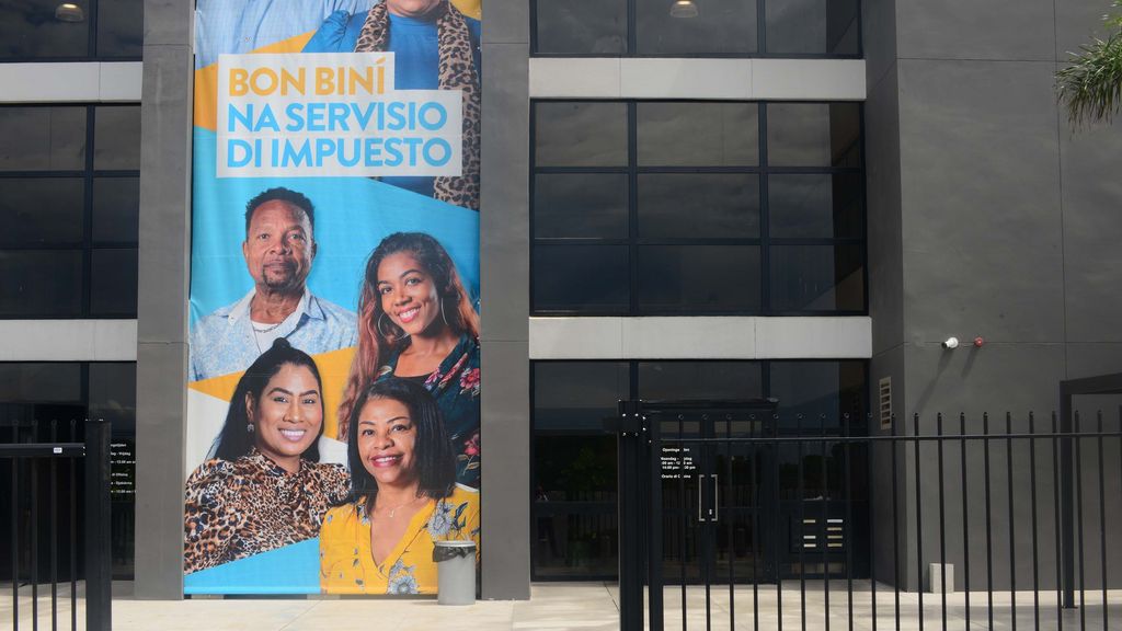 Onthullingen vergroten onrust bij Belastingdienst Curaçao Onthullingen vergroten onrust bij Belastingdienst Curaçao