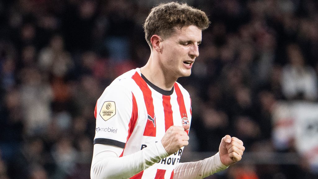 Til laat PSV-publiek nog één keer juichen en tekent voor de 5-2 tegen Fortuna Sittard