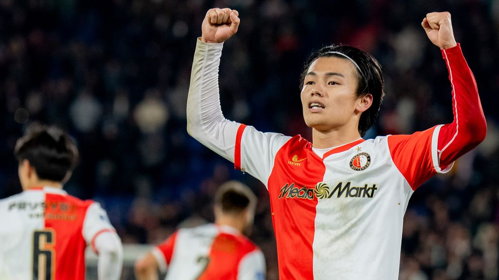 Feyenoord klopt Volendam en blijft door late treffer Ueda koploper