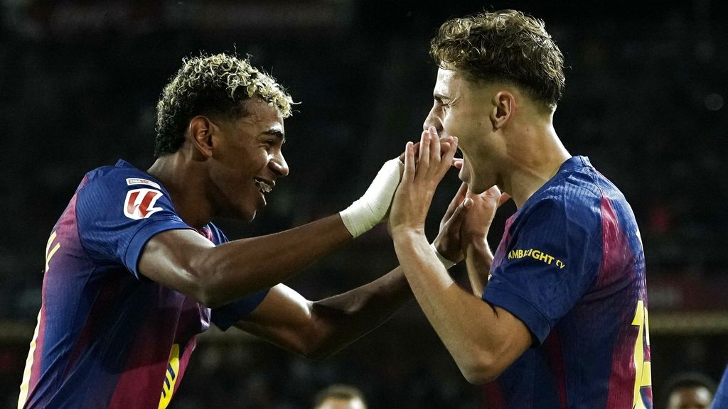 Barcelona na vroege treffers thuis langs Sarabias verrassingsploeg Elche