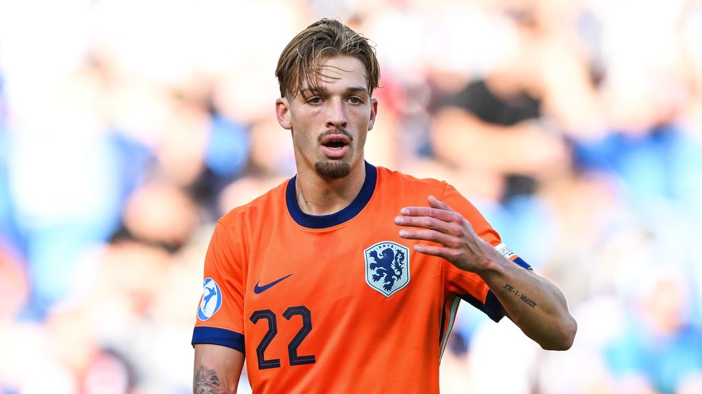 Feyenoord-middenvelder Valente debuteert in selectie Nederlands elftal