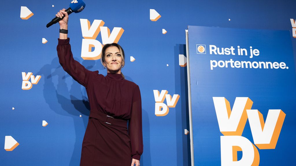 VVD zit krap bij kas, overweegt verplichte afdracht voor eigen politici