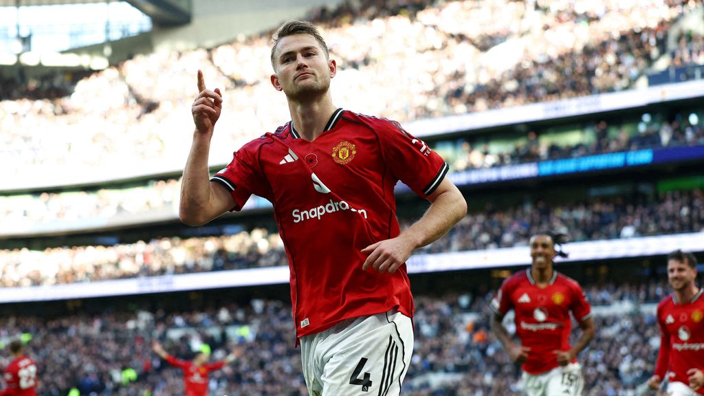 De Ligt redt punt voor United bij Spurs, drie goals in laatste minuten