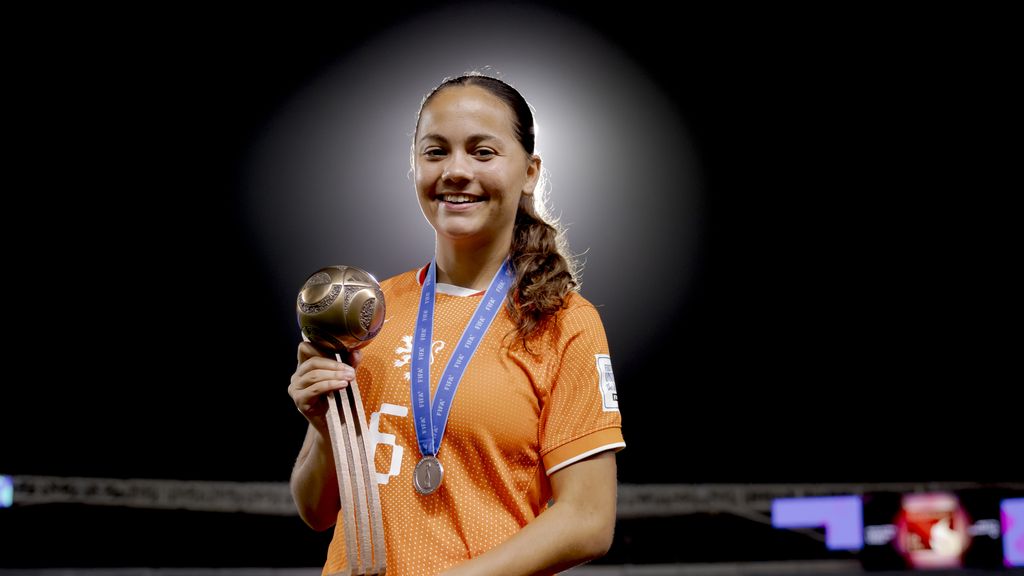 Oranje onder 17 na verloren WK-finale: 'Zilver gewonnen, maar dit team is goud'