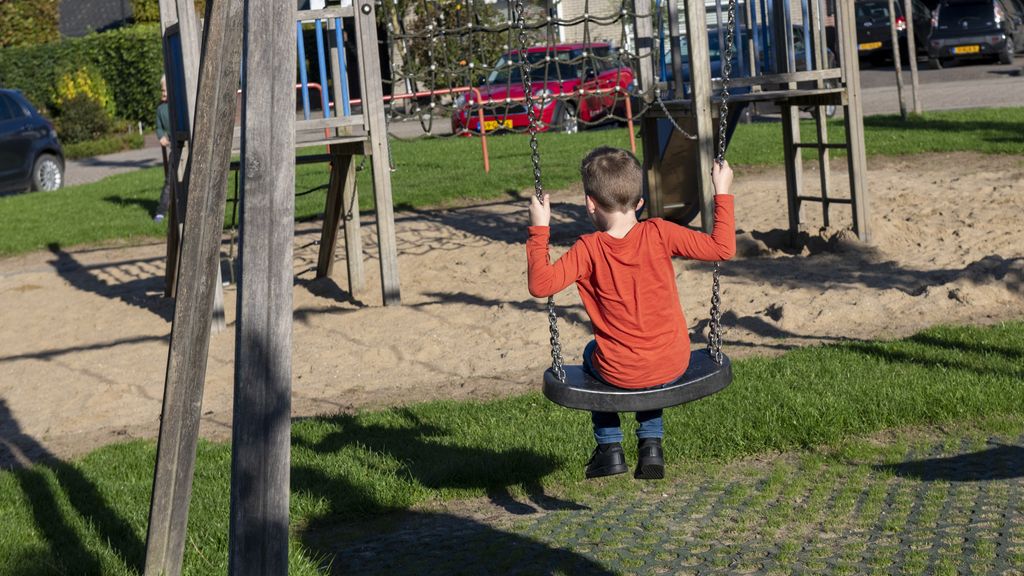 ‘Gehandicapte kinderen spelen vaker alleen in de speeltuin’