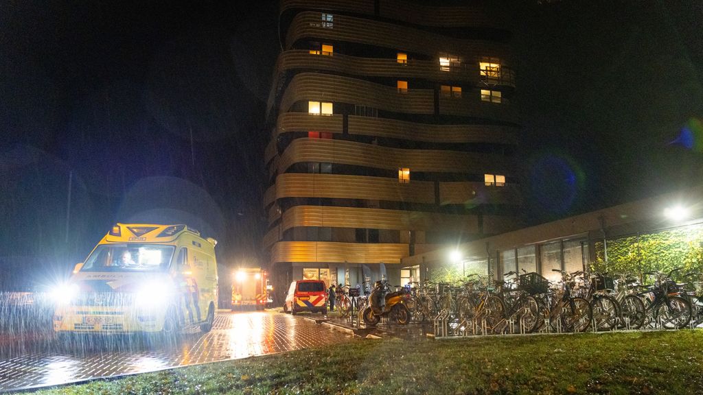 Flat met topsporters in Heerenveen ontruimd na spuiten pepperspray