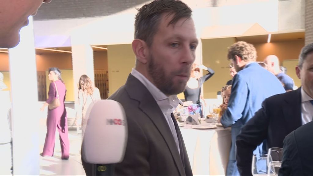 PVV-Kamerlid blijft zwijgen over AI-plaatjes die hij maakte • 150 Kamerleden beëdigd