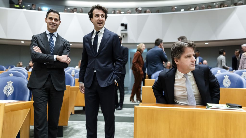 Kamer stemt in met informateurs Wijers en Buma • Kritiek PVV, VVD, JA21 op voorgestelde ’tussenfase’