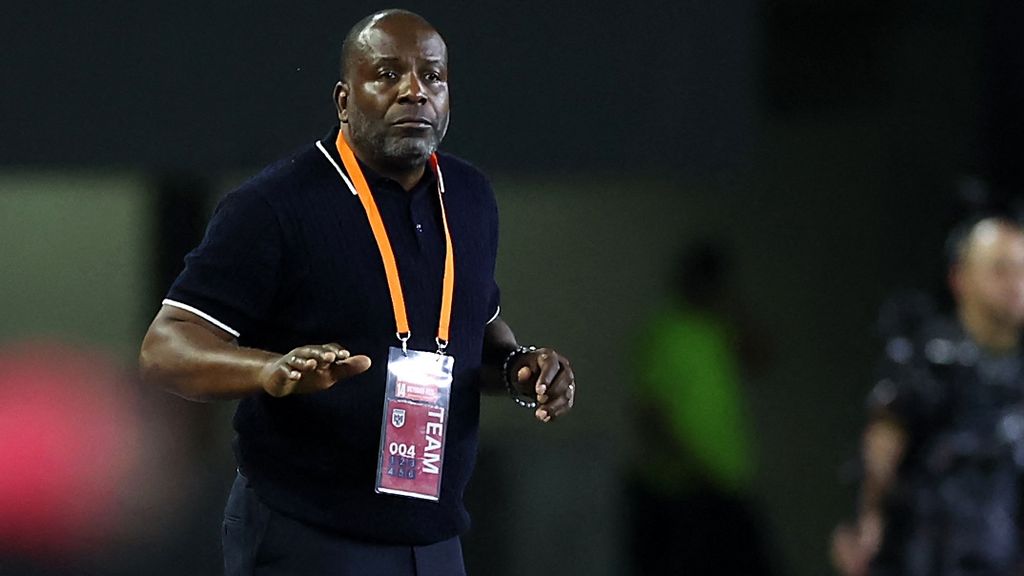 Suriname is dankzij een ruime zege op El Salvador weer een stap dichter bij het WK