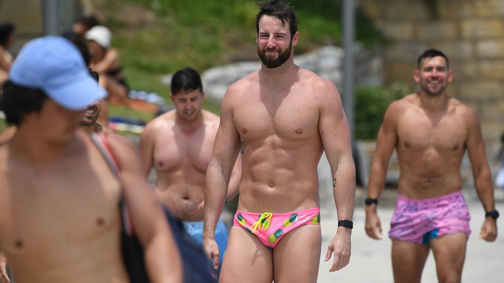 Foto: Onderzoek bevestigt: strakke zwembroek hygiënischer dan wijd model