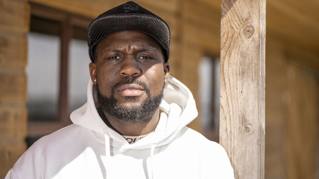 Oud-voetballer Drenthe maakt stapjes in 'intensief revalidatieproces' na herseninfarct