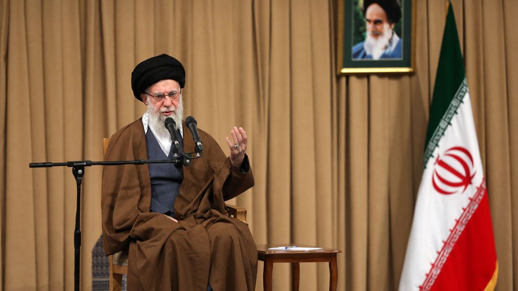 Foto: Iran legt beslag op olietanker in Straat van Hormuz