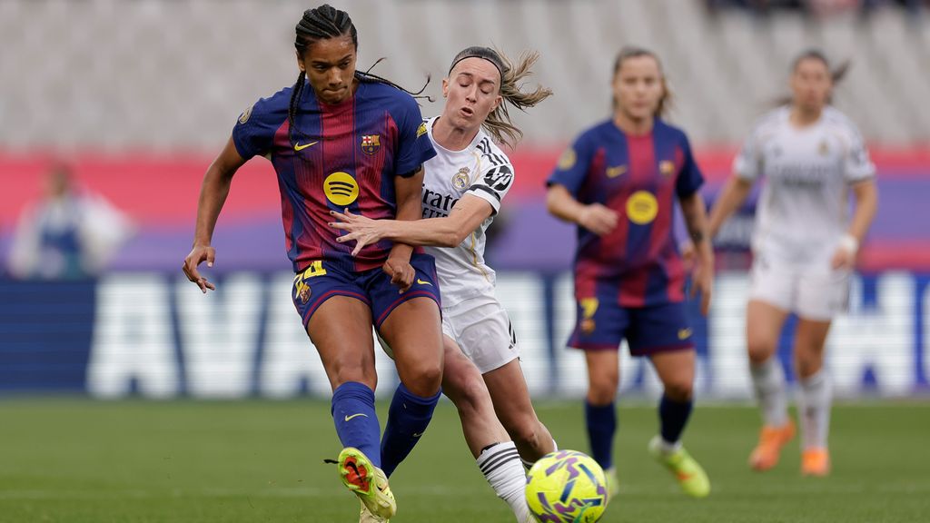 Casparij blinkt uit in stadsderby, Brugts' Barça veel te sterk voor Keukelaars Real