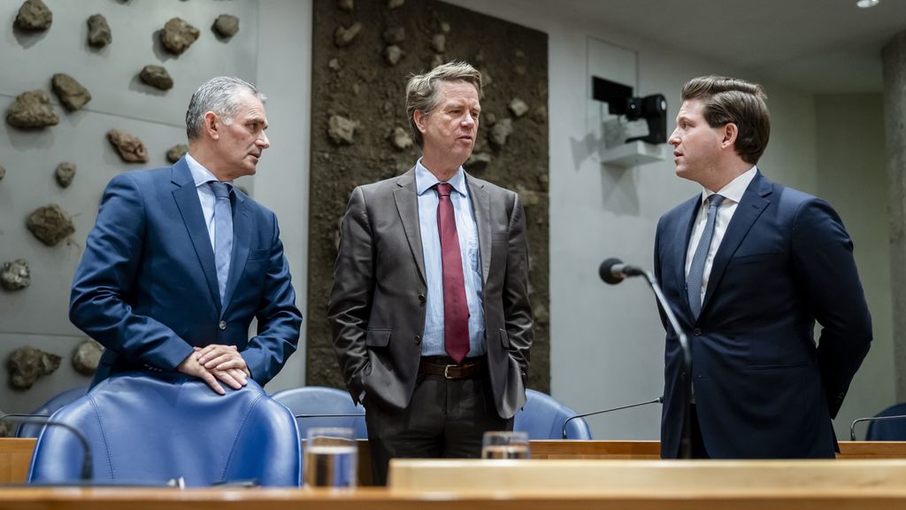Van Campen (VVD) nieuwe Kamervoorzitter, verslaat PVV’er Bosma