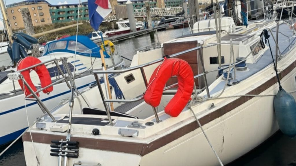 Foto: Zeiljachteigenaar aangehouden voor mensensmokkel en witwassen