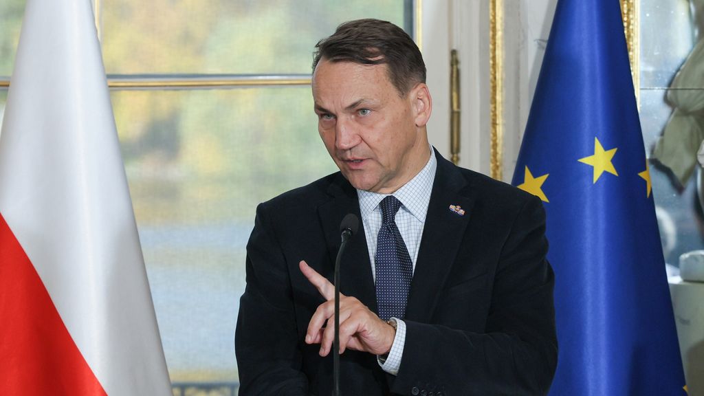 Foto: Polen sluit Russische consulaat na spoorexplosie, 'meer maatregelen volgen' 