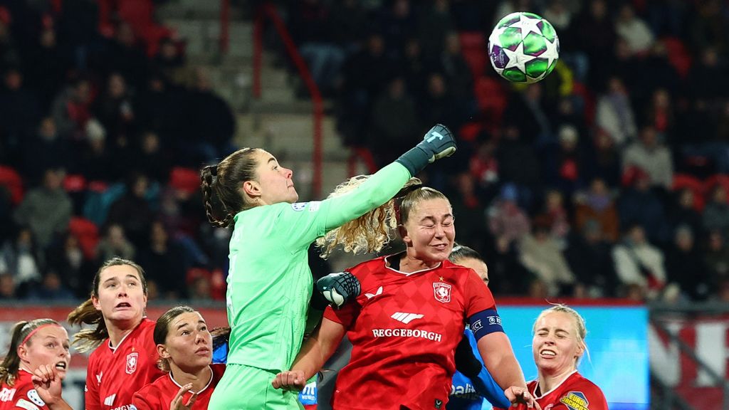 Volgende ronde Champions League verder uit zicht voor FC Twente na kansloze nederlaag