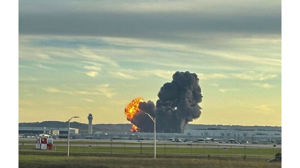 Foto: UPS vliegtuig stortte neer door metaalmoeheid