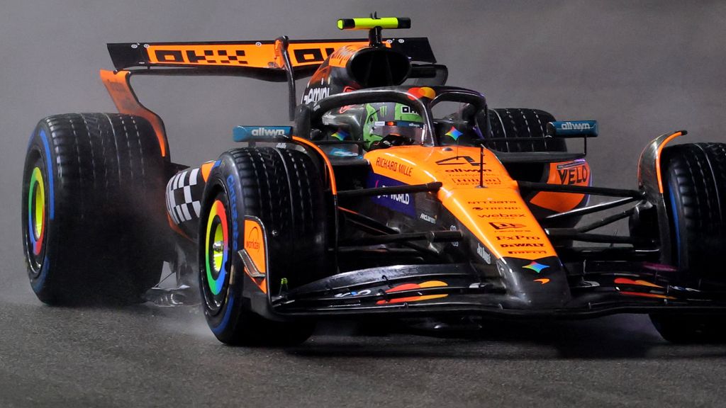 Pole voor Norris in Las Vegas • Verstappen tweede: 'het was echt heel glad'