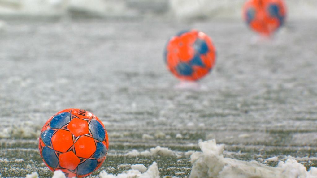 Groningen en PEC sluiten speelronde 13 af • Veel sneeuw op het veld in Euroborg