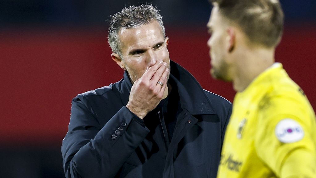 Van Persie blijft koel ondanks rotreeks: 'Elk verlies heeft eigen verhaal'