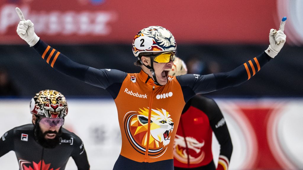 Van 't Wout verrast met wereldbekergoud, Xandra Velzeboer domineert 500 meter