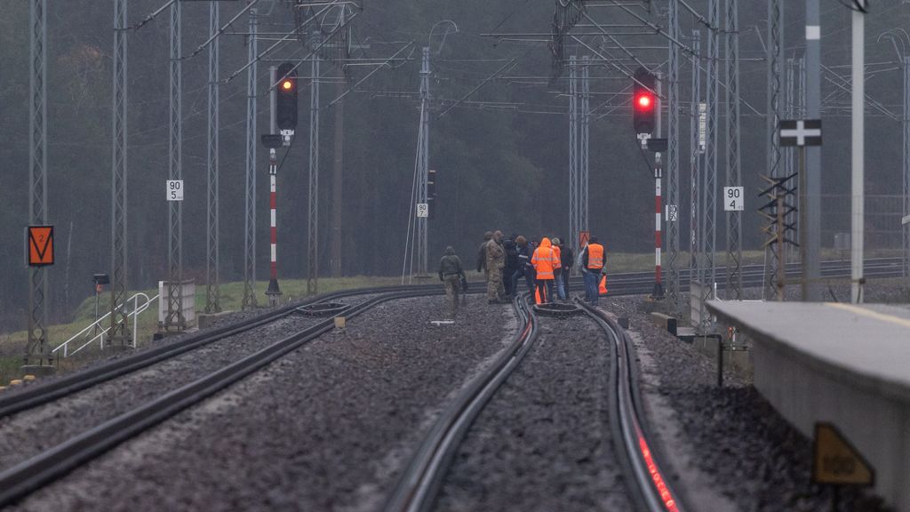 Foto: Polen houdt Oekraïner aan voor betrokkenheid bij spoorexplosie 