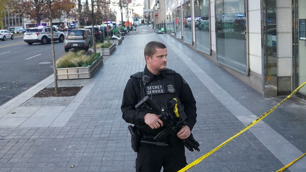 Foto: Twee leden Nationale Garde neergeschoten bij Witte Huis, toestand kritiek