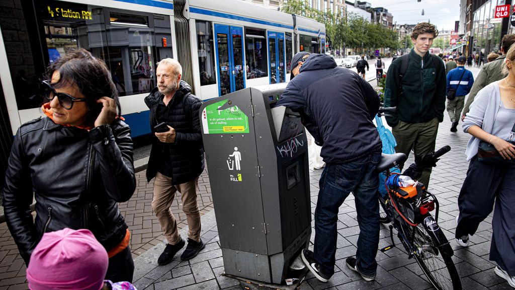 Foto: Win een prijs als je een flesje inlevert: nieuwe maatregelen tegen zwerfafval