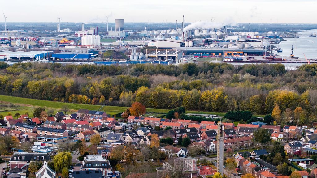 Provincie Noord-Brabant wil meer onderzoek voor besluit over Moerdijk