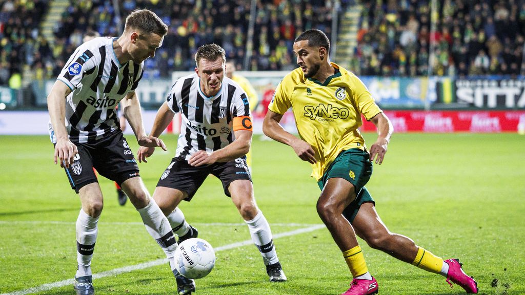 Ihattaren laat Heracles tollen • Vader Naujoks moet na nieuwe goal website bijwerken