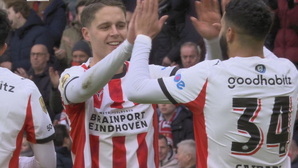 Veerman zet PSV vroeg op voorsprong tegen Volendam • Pepi en Wanner gestart bij PSV