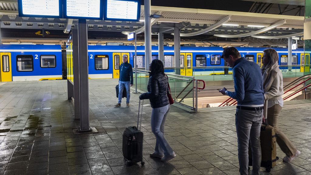 Minder treinen rondom Zwolle door diefstal van koper