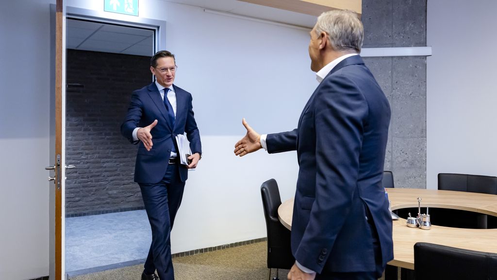 JA21 wil plannen D66 en CDA ‘naar rechts trekken’ • Grotere partijen langs bij Buma