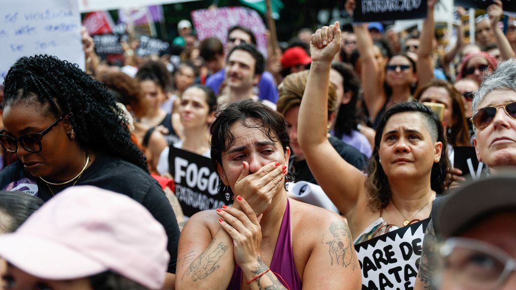 Foto: Tienduizenden Braziliaanse vrouwen protesteren tegen geweld tegen vrouwen