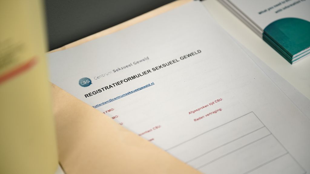 Steeds meer gemeenten willen centraal hulppunt tegen vrouwengeweld Steeds meer gemeenten willen centraal hulppunt tegen vrouwengeweld