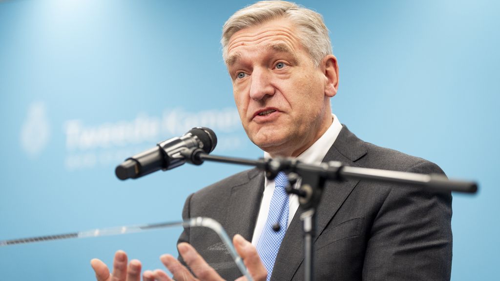 Foto: Ook Buma komt niet tot een meerderheidskabinet: 'formeren is wel geven en nemen'