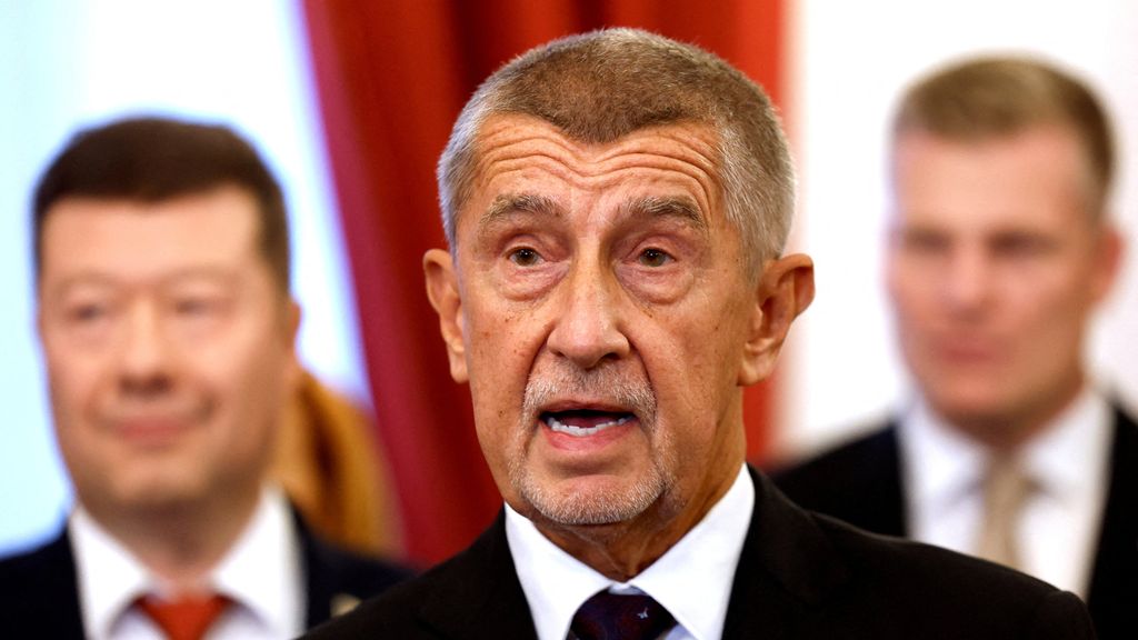 Foto: Miljardair en populist Babis beëdigd als premier van Tsjechië