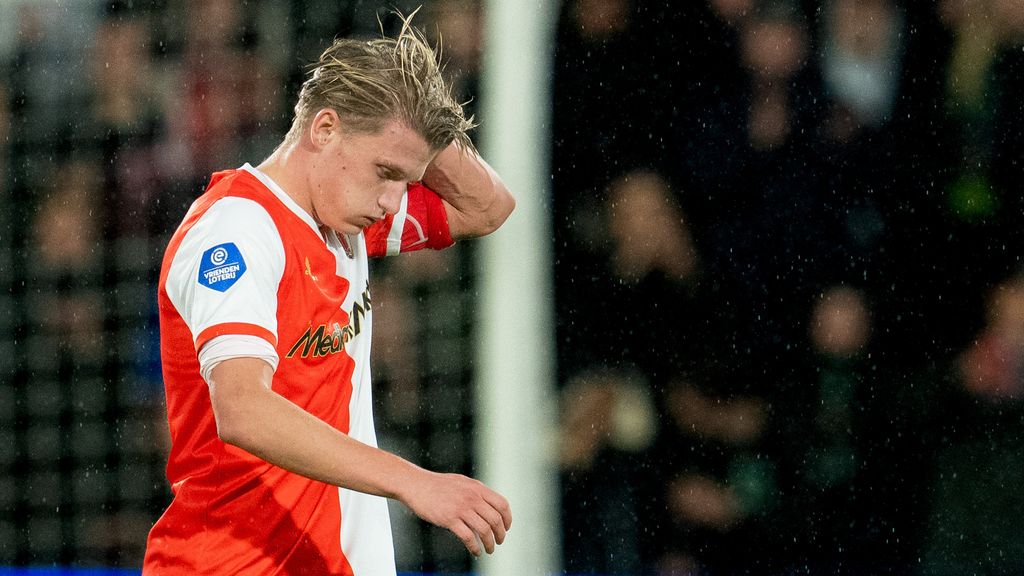 Geblesseerde Steijn lang niet in actie voor Feyenoord: 'Rond de zes weken'