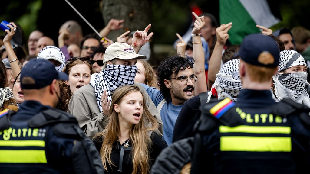 Foto: Onderzoekers: onnodig demonstratierecht in te perken