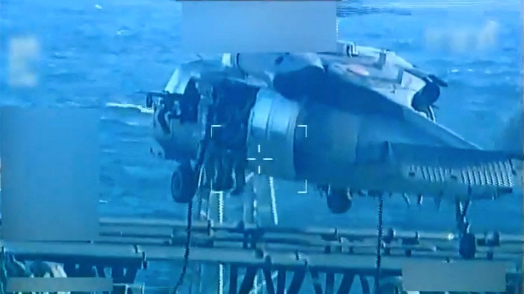 Foto: Amerikanen nemen olietanker in beslag op 'twijfelachtige' juridische gronden