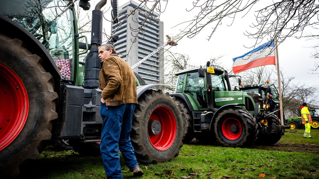 Foto: Statenleden en minister Wiersma veroordelen brief Farmers Defence Force