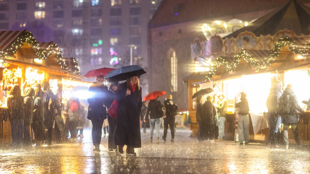Foto: Duitse kerstmarkt ontruimd na meldingen over man met vuurwapen