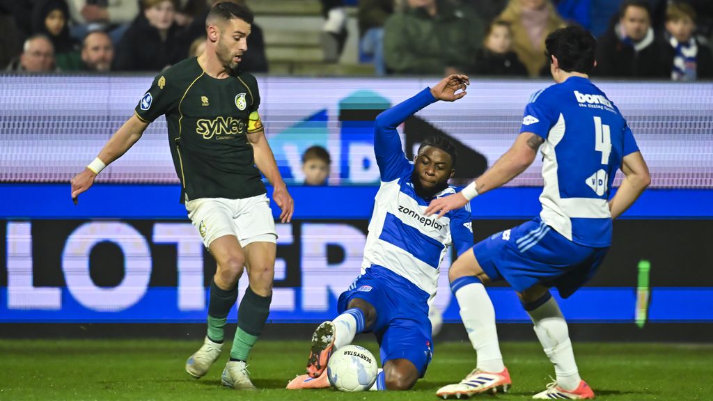 PEC houdt stand en wint van Fortuna • PSV kroont zich tot winterkampioen