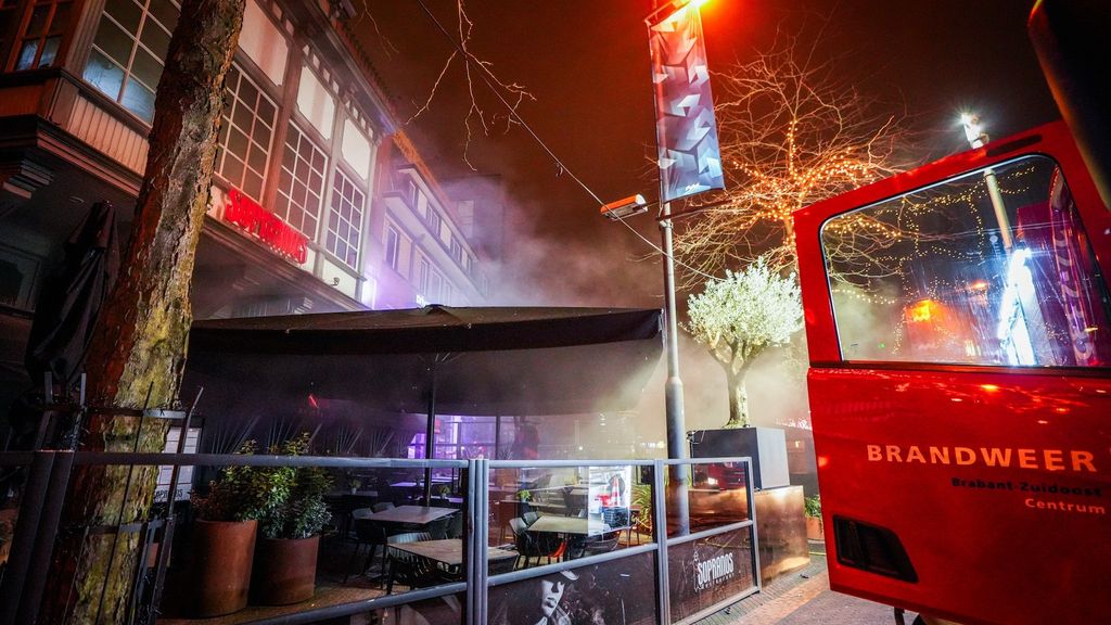Foto: Schade bij Eindhovense horecazaken door brand