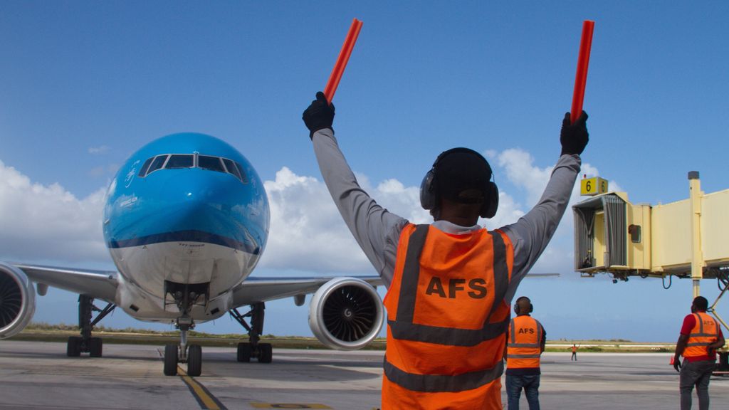Foto: KLM blijft na bijna-ongelukken vliegen op Curaçao