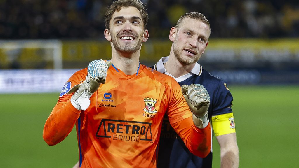 Bekerhouder Eagles via penalty's door, Almere City schakelt Fortuna Sittard uit