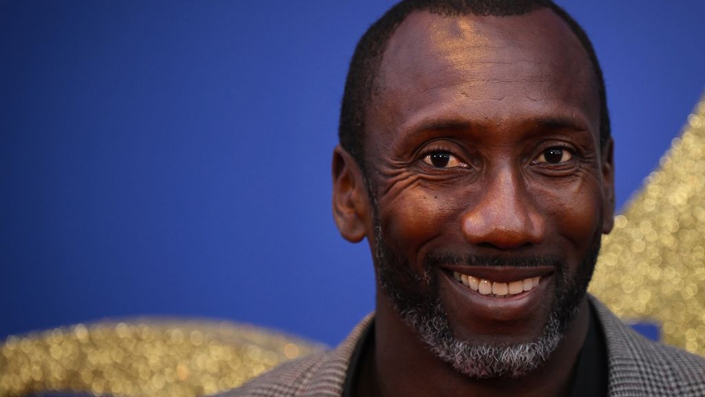 Ten Cate voegt na Bogarde ook Hasselbaink toe aan staf Suriname