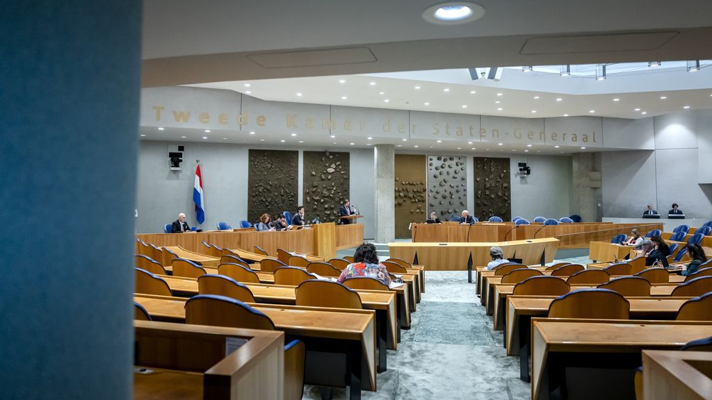 Foto: Hulp bij illegaal verblijf niet strafbaar, asielwetten door naar Eerste Kamer