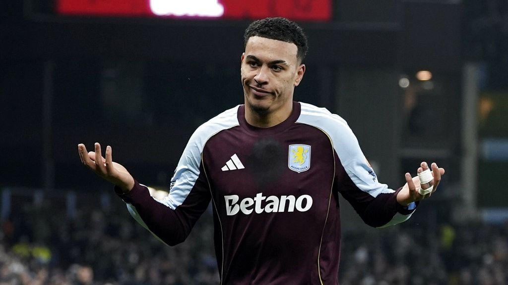 Aston Villa klopt Manchester United en blijft in spoor koploper Arsenal en City